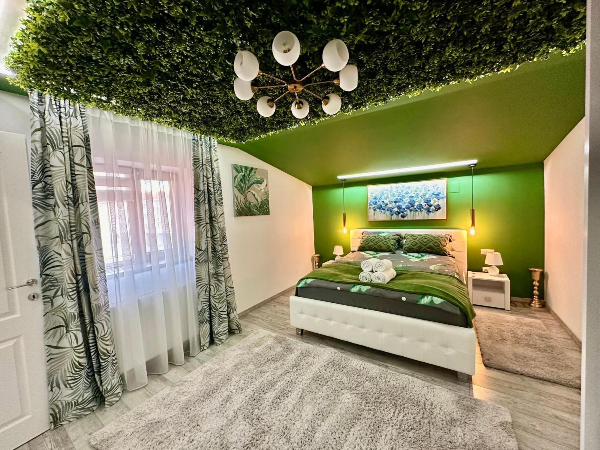Deyinn Guest House Centrum Turda Exterior photo