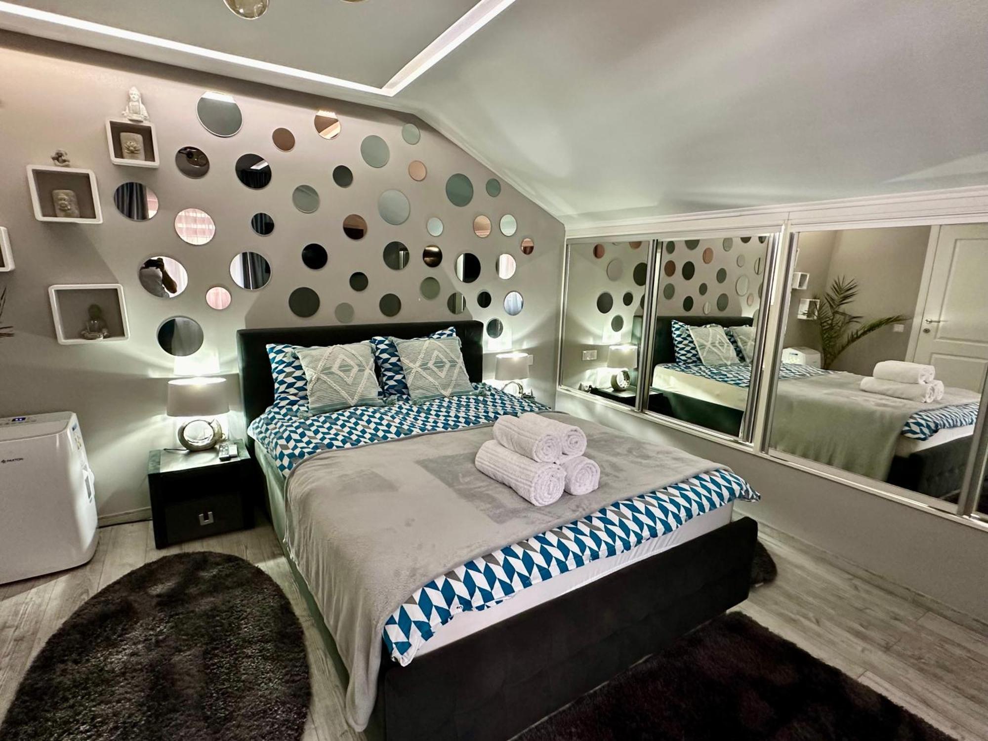 Deyinn Guest House Centrum Turda Exterior photo