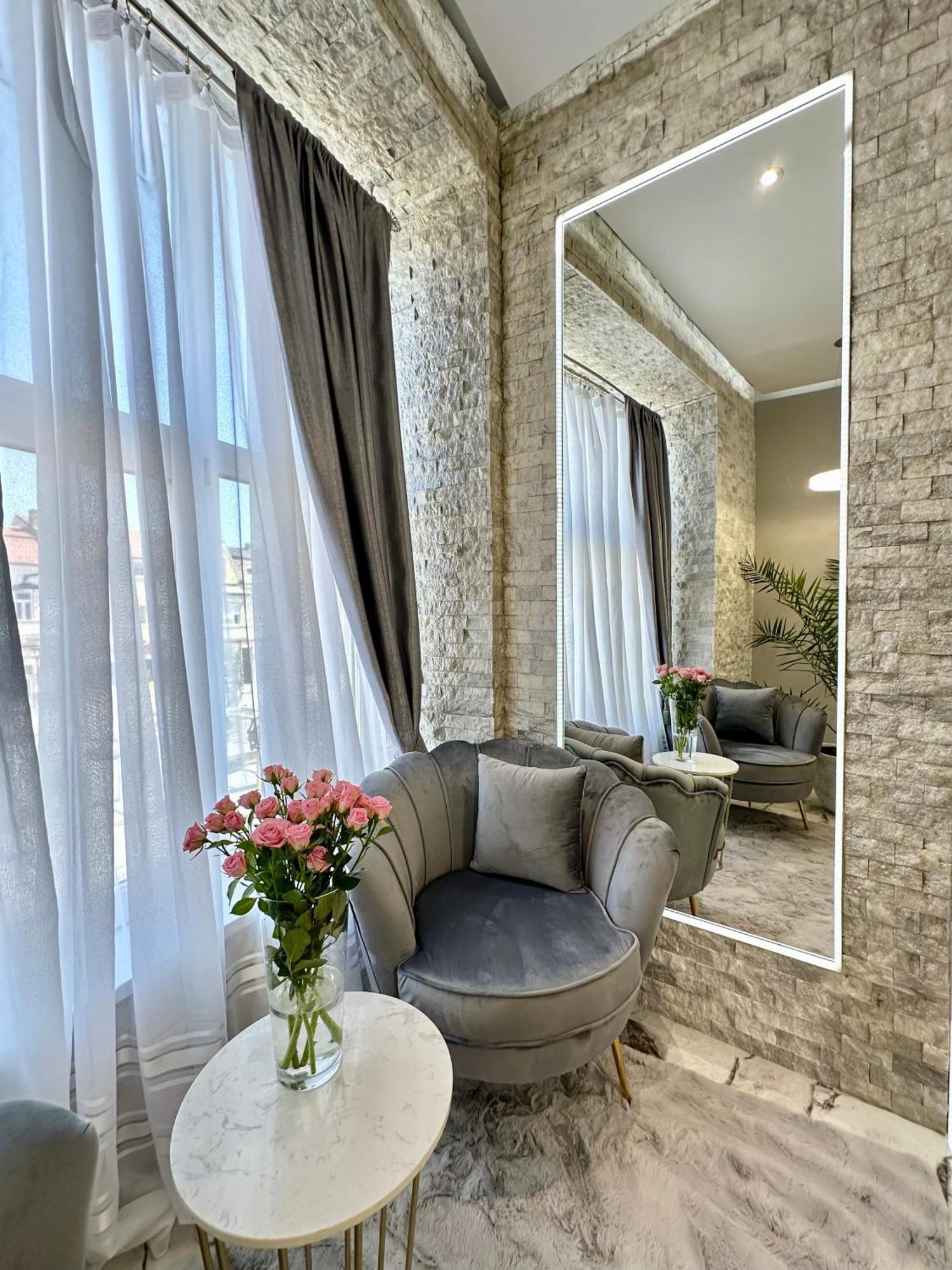 Deyinn Guest House Centrum Turda Exterior photo